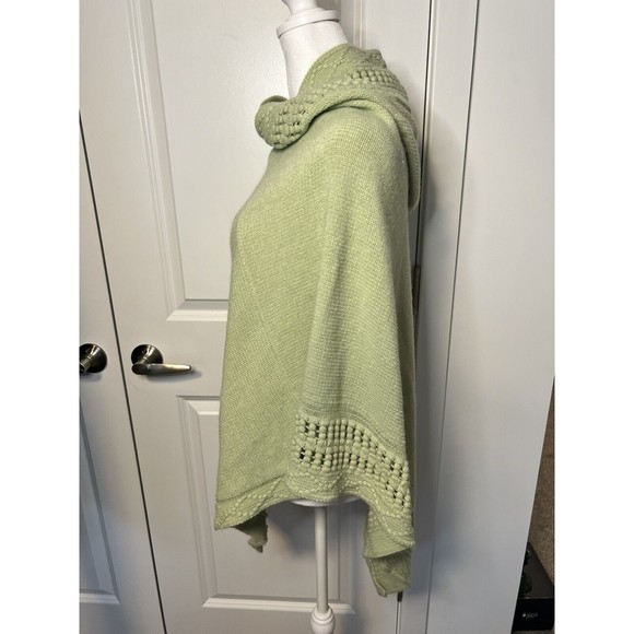 Steve Madden Hooded Cape Poncho Womens one size Asymmetrical Knit Celadon Green - Picture 5 of 9